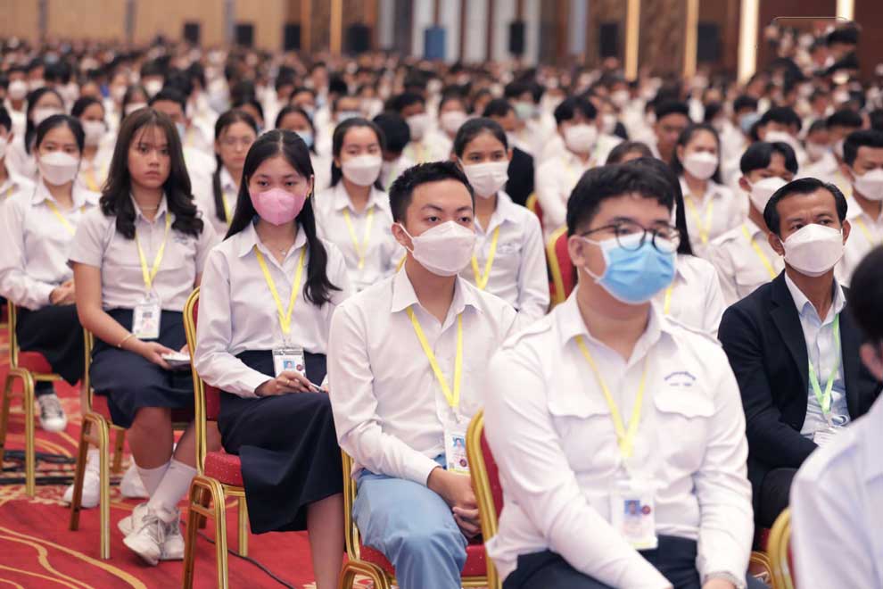 Probe Grade 12 exam 'gender gap': PM