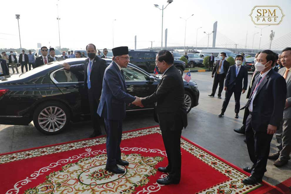 PM lauds religious tolerance