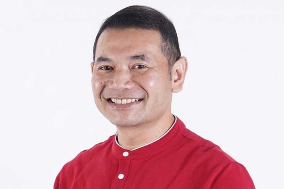 Malaysia ex-opposition Rafizi makes comeback