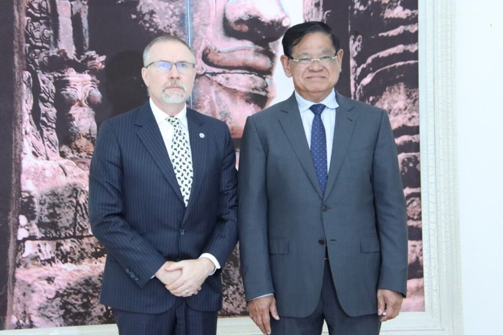 Sar Kheng requests continued UNICEF