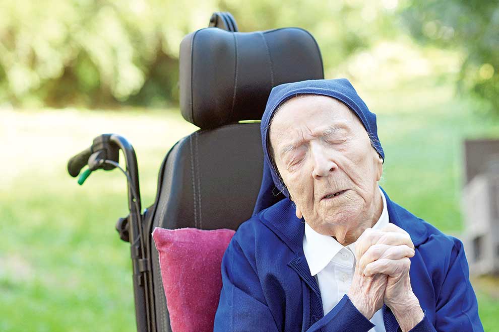 France's Sister Andre claims title of world's oldest living person