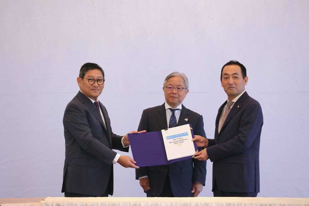 CDC pitches 'Plus One' to Japan investors