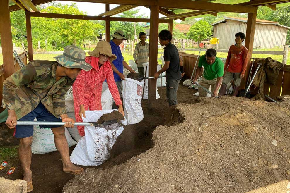 IBIS farmers ramp up compost production