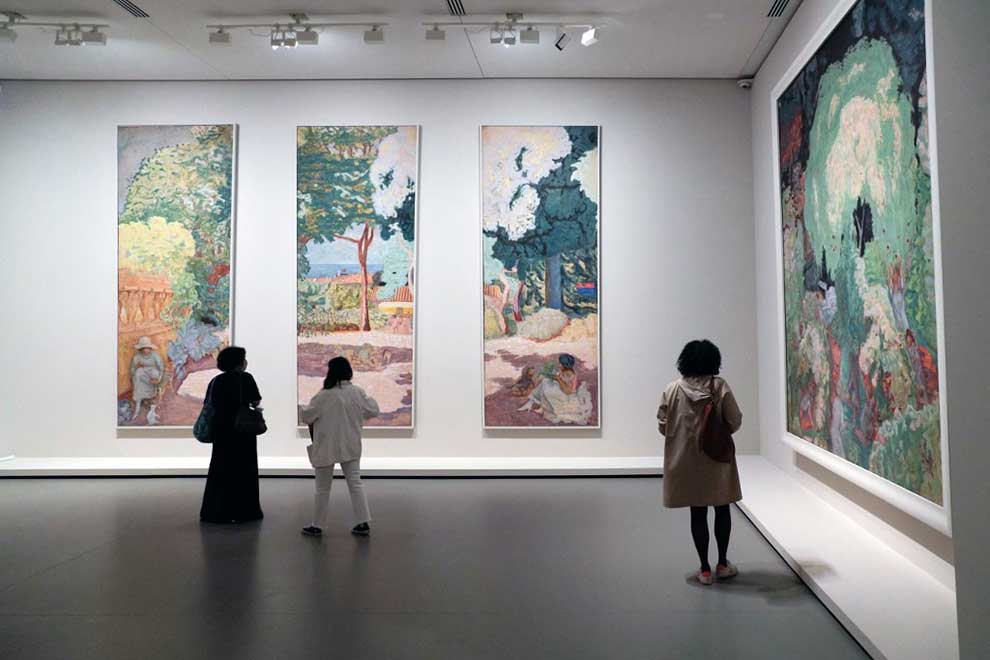 Russian art show in Paris attracts near-record of 1.25M visitors