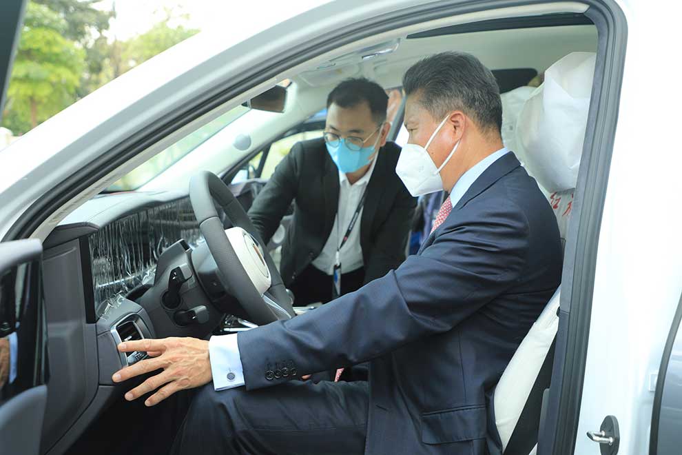 Ministry pushing EV growth with more charging stations