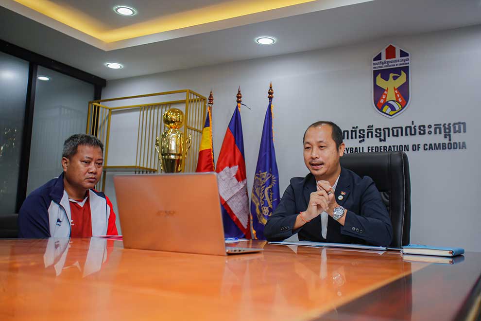 Volleyball federation signs two int'l deals