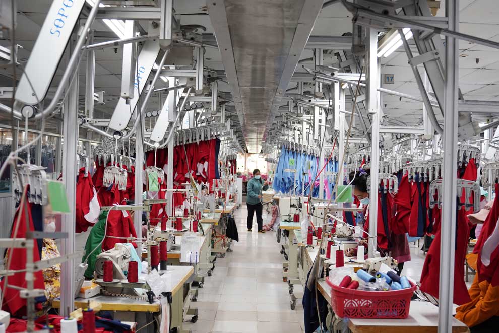 UK trade slips 13% but May witnesses stellar performance